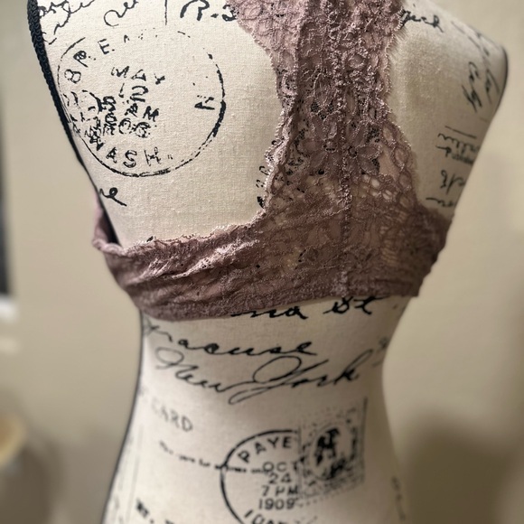 Auden Lace Underwire Bra in Mauve - Picture 2 of 3